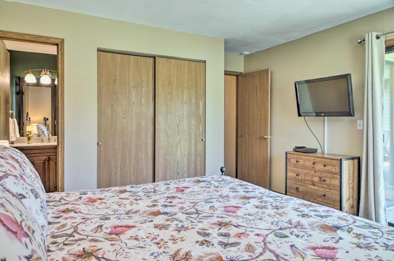 Pet-Friendly Branson Retreat With Pool And Golf Accessアパートメント エクステリア 写真